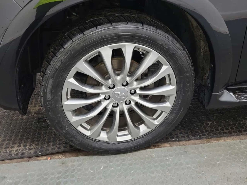 Infiniti QX80 * LUXE * CARFAX * , снимка 6 - Автомобили и джипове - 53566072