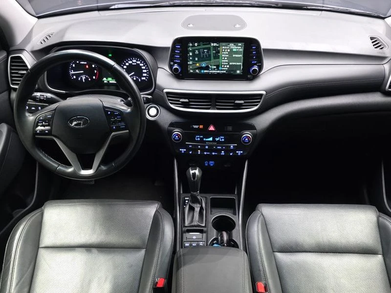 Hyundai Tucson Gasoline 1.6 turbo 2WD| 174к.с., снимка 7 - Автомобили и джипове - 56169737