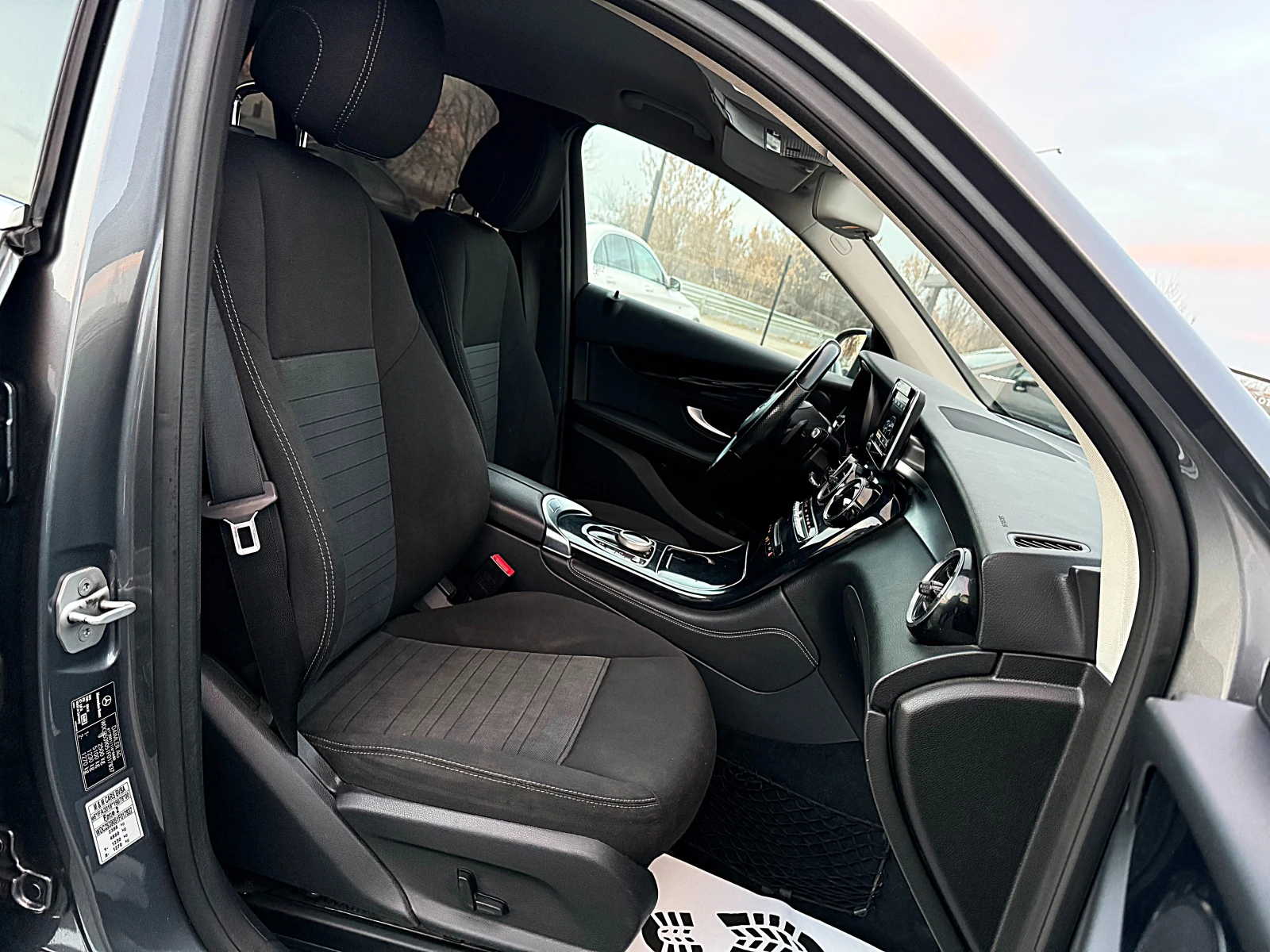 Mercedes-Benz GLC 250 AMG OPTIK-4x4-9G- | Mobile.bg   13