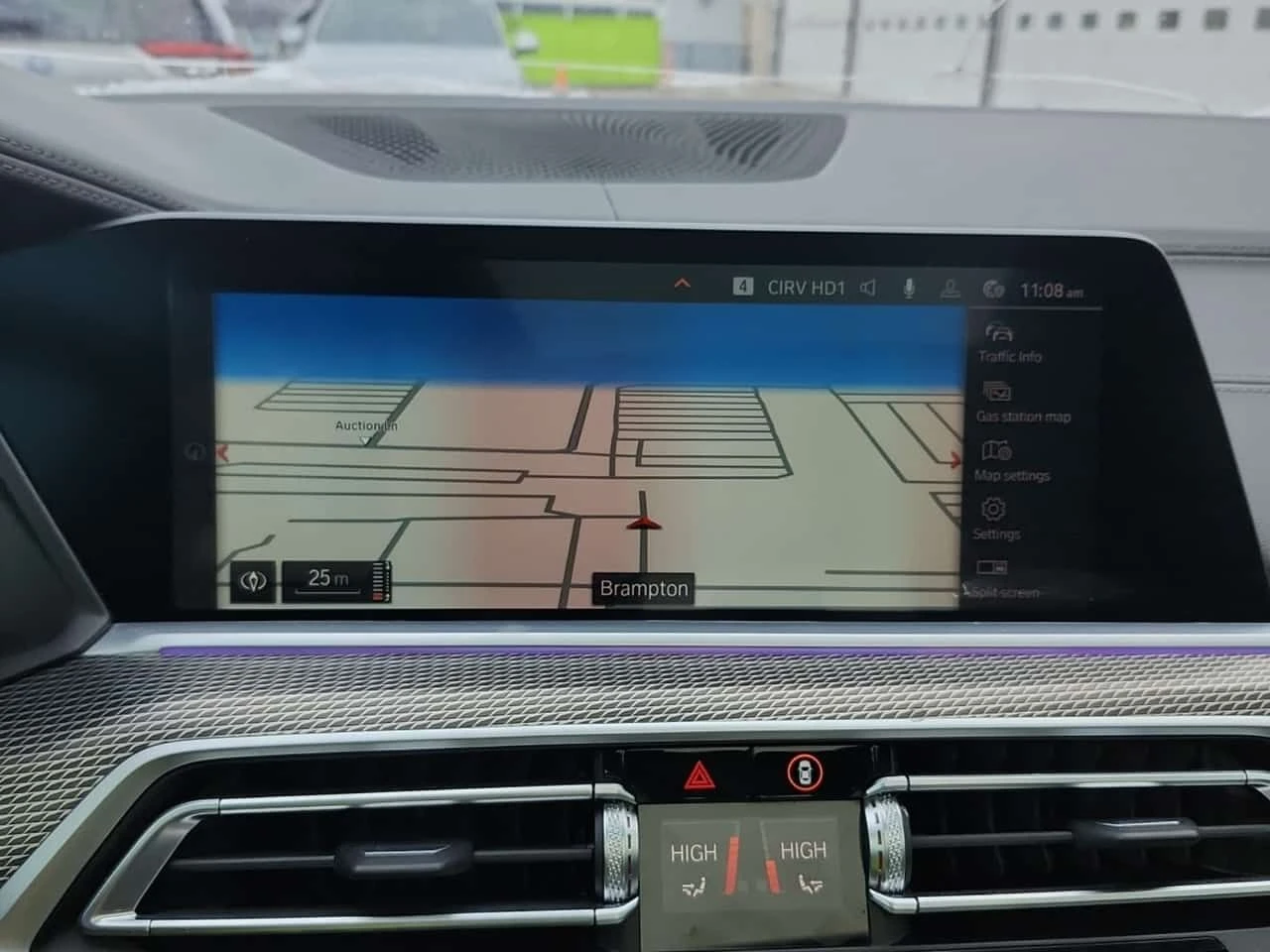 BMW X5 * M50I * МАСАЖИ * H/K * ДИСТРОНИК * ОБДУХВАНЕ - изображение 10