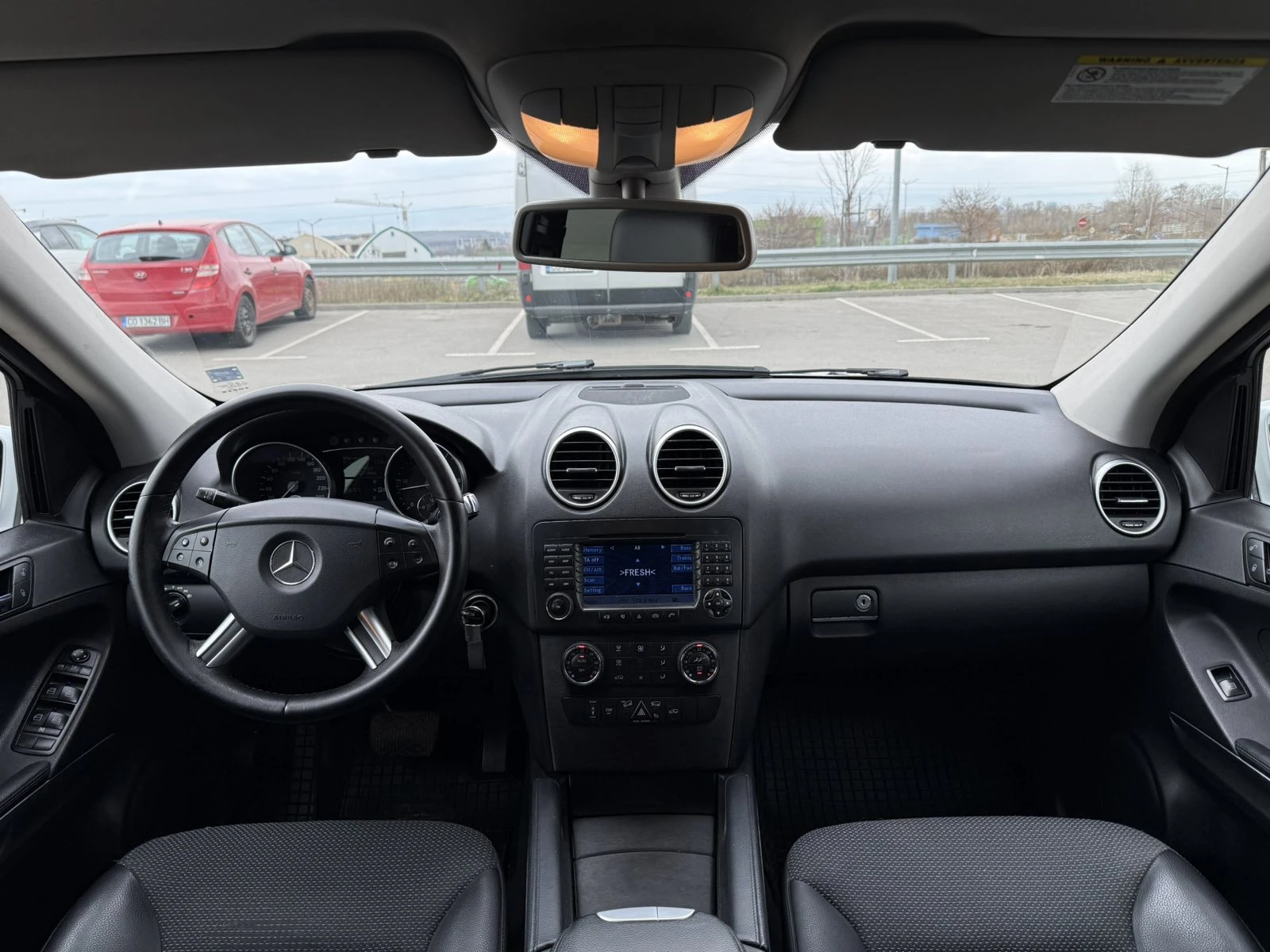 Mercedes-Benz ML 320 CDI 4MATIC, снимка 8 - Автомобили и джипове - 53935468