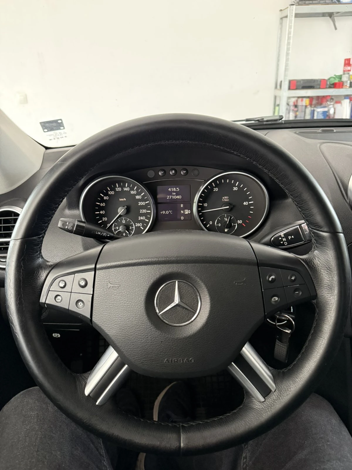 Mercedes-Benz ML 320 CDI 4MATIC, снимка 13 - Автомобили и джипове - 53935468