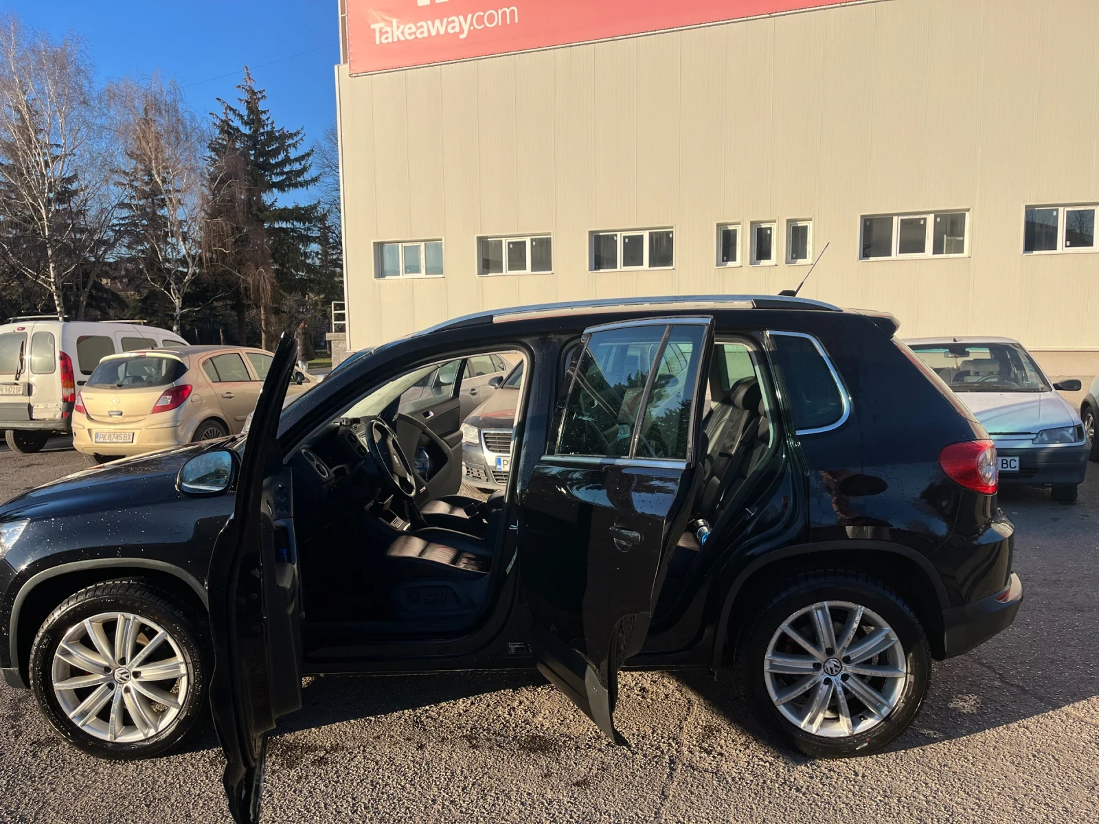 VW Tiguan, снимка 8 - Автомобили и джипове - 53944252