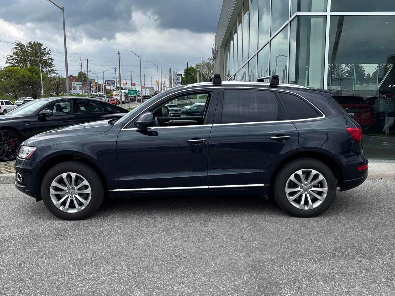 Audi Q5 3.0L TDI Technik/CARFAX/ПОДГРЕВ/ПАНОРАМА, снимка 3 - Автомобили и джипове - 54459752