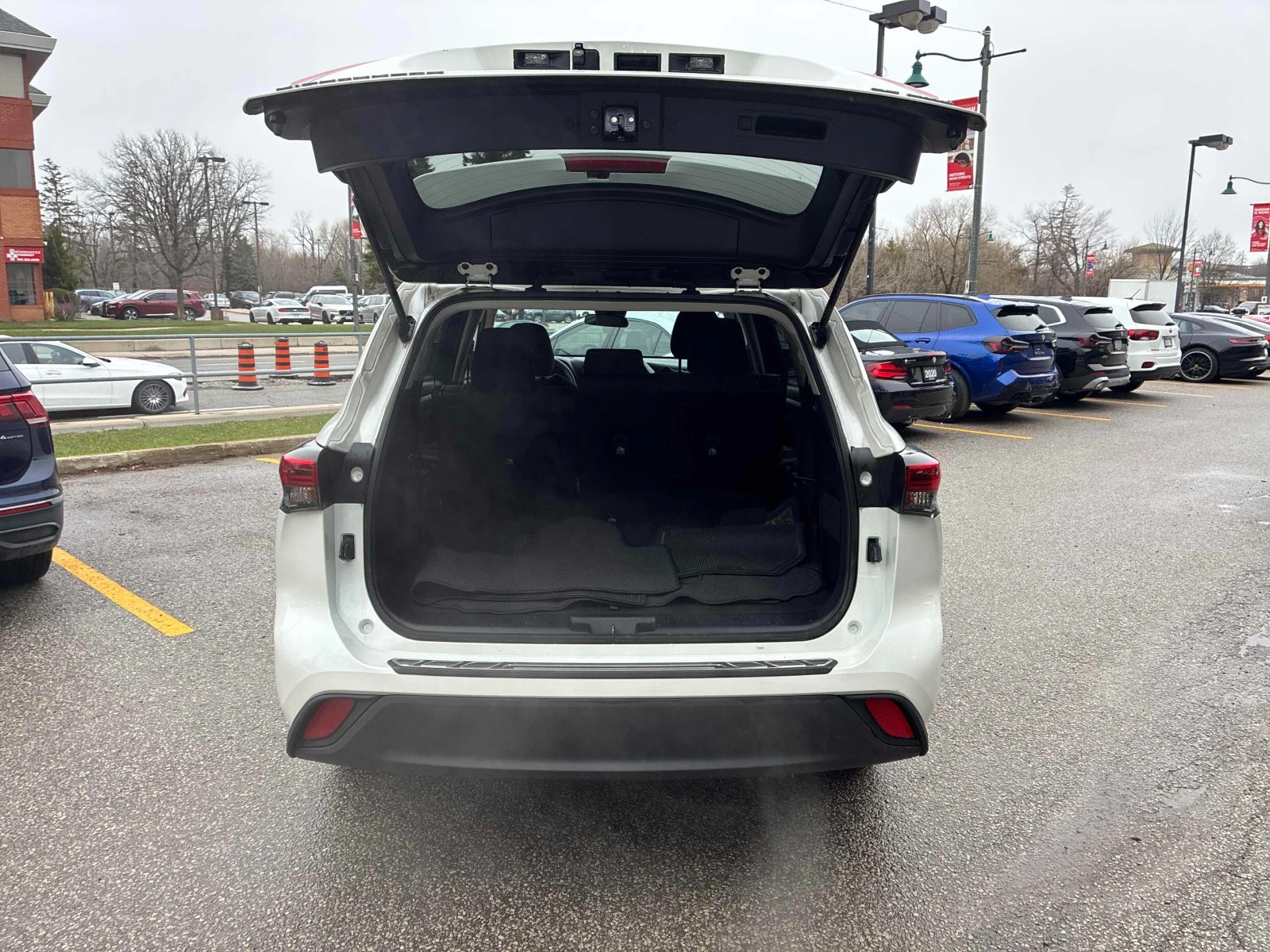 Toyota Highlander * * CARFAX * * АВТО КРЕДИТ * * Цена до БГ * * , снимка 12 - Автомобили и джипове - 54544508