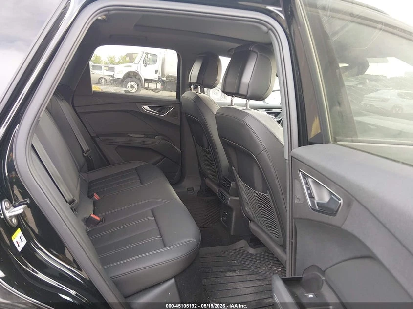 Audi Q4 E-Tron Premium Plus 55 Quattro, снимка 8 - Автомобили и джипове - 54770089