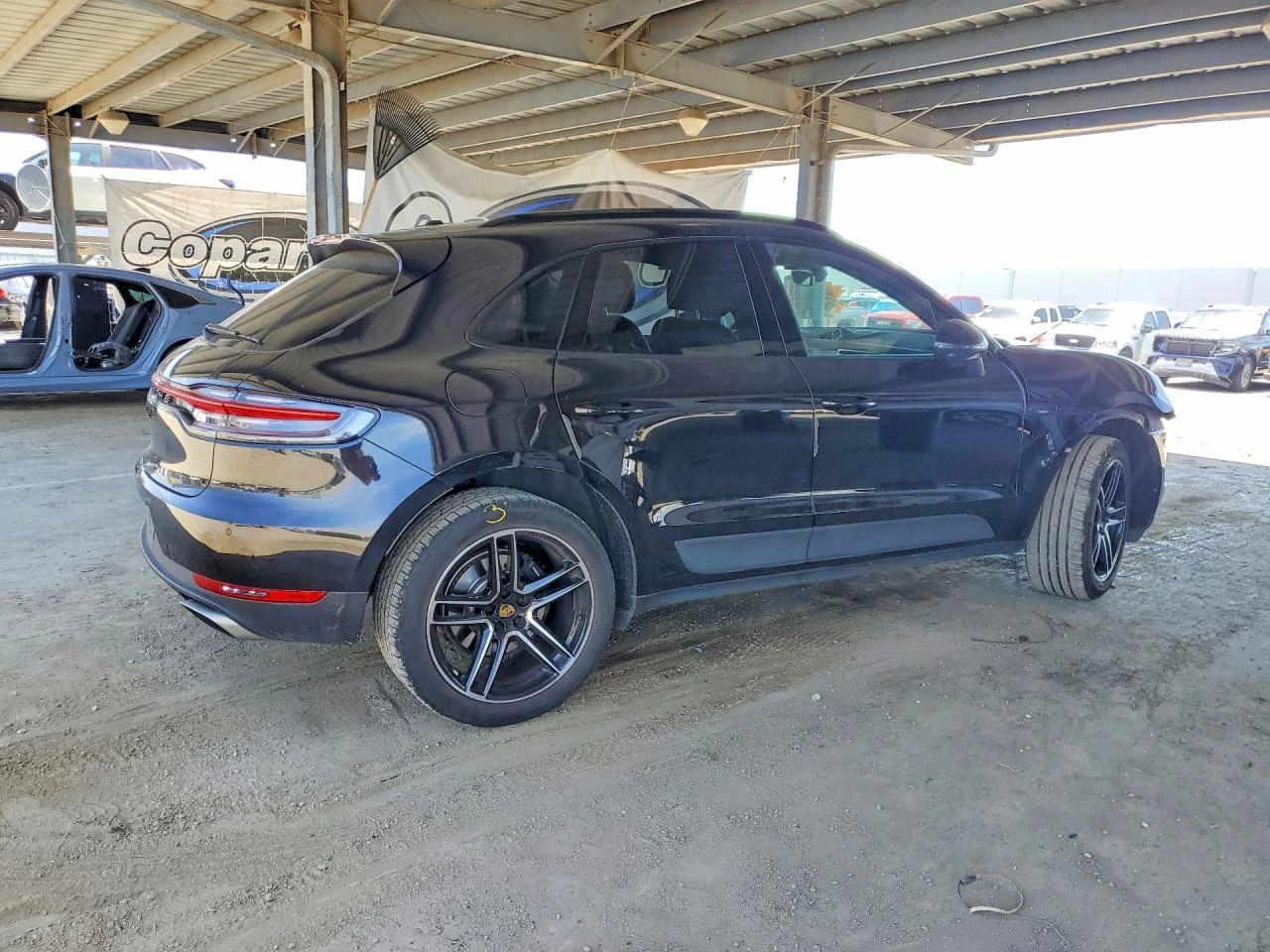 Porsche Macan 2.0l, снимка 3 - Автомобили и джипове - 55566199