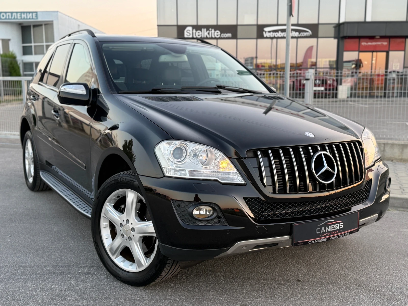 Mercedes-Benz ML 320 FACELIFT* PODGREV* LUK* НА ПРУЖИНИ, снимка 3 - Автомобили и джипове - 55742818