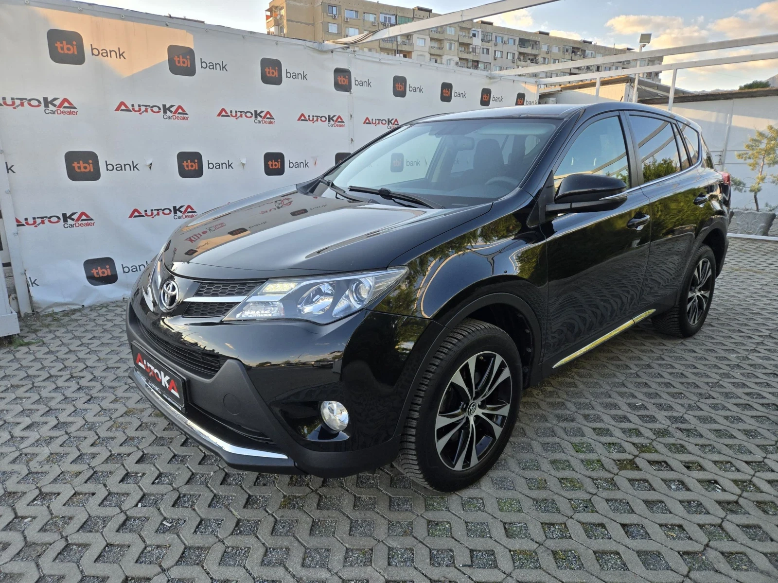 Toyota Rav4 2.0D4d-124кс= 6СК= НАВИ= КАМЕРА= KEYLESS, снимка 6 - Автомобили и джипове - 56299361