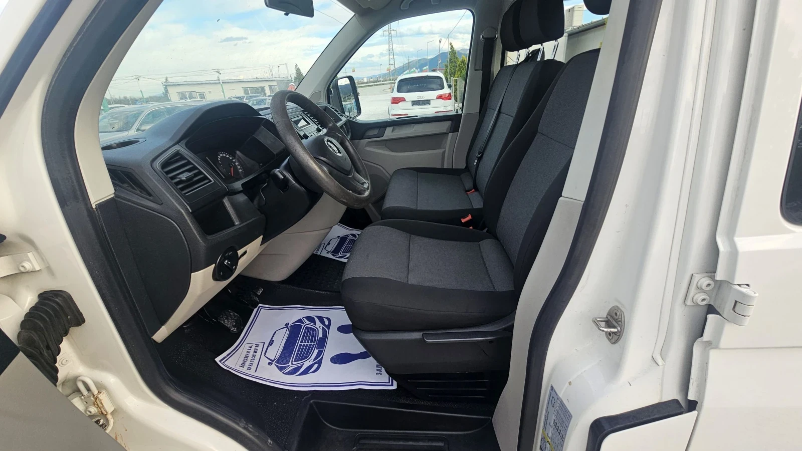 VW Transporter 2.0.TDI.2016г.6места.ТОПсъстояние, снимка 7 - Бусове и автобуси - 54160686