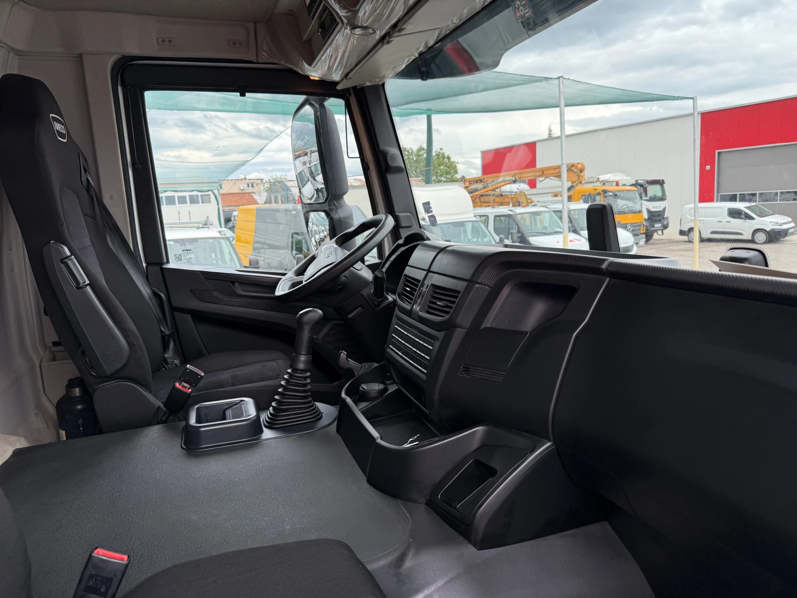 Iveco T-WAY TRAKKER AD410T45, снимка 9 - Камиони - 54645625