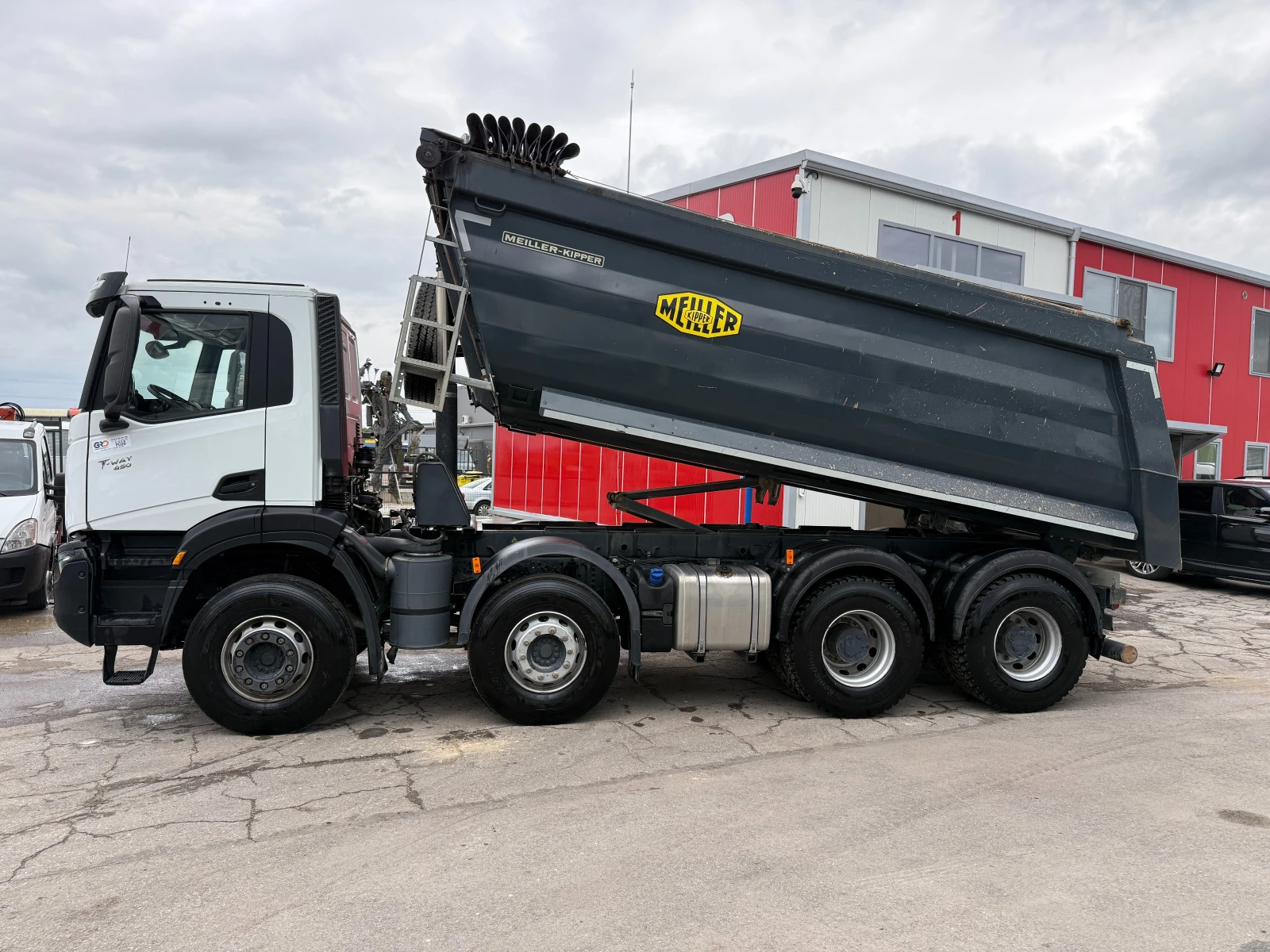 Iveco T-WAY TRAKKER AD410T45, снимка 2 - Камиони - 54645625