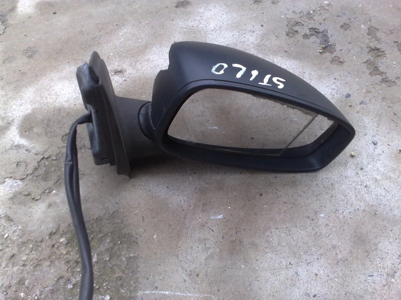 Ел огледало дясно за Фиат Стило (1)