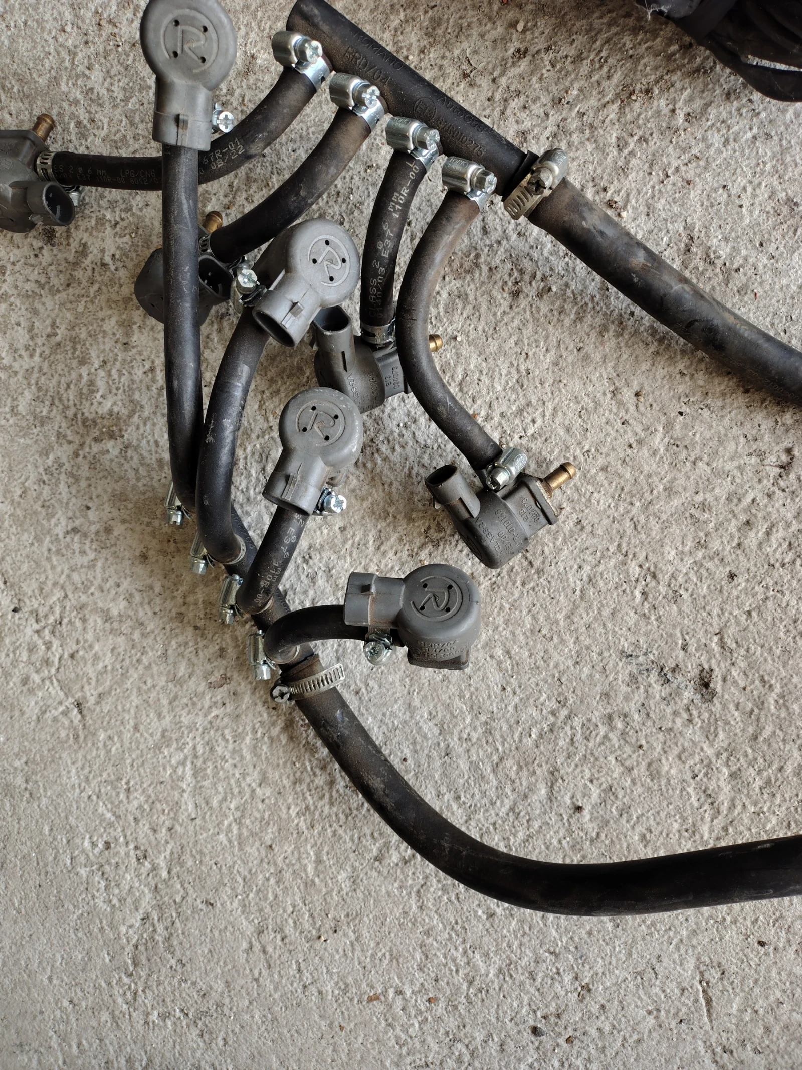    8    | Mobile.bg   2