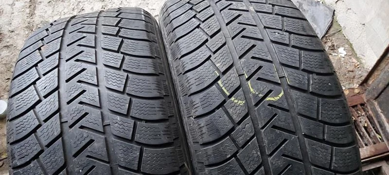 Гуми Зимни 255/50R19, снимка 2 - Гуми и джанти - 30948224