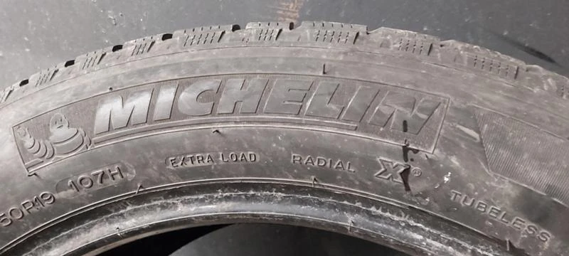 Гуми Зимни 255/50R19, снимка 4 - Гуми и джанти - 30948224