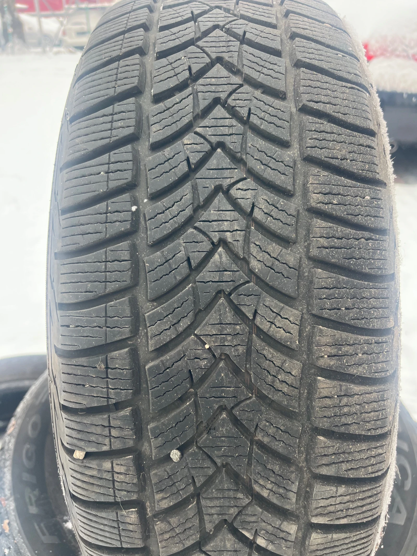 ���� 235/60R18 | Mobile.bg � ����������� 2