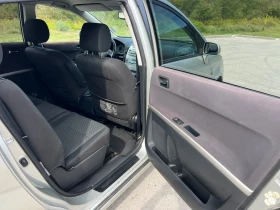 Toyota Corolla verso, снимка 8