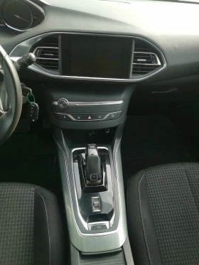 Peugeot 308 1.5BlueHDi, снимка 15