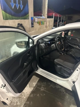 Renault Clio - 4350 € / 8507.86 лв. - 86447406 9