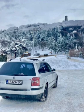 VW Passat 1.9/131/6ск NAVI/ПОДГРЕВ/ТЕМПОМАТ ПАРКТРОНИК/ - 2100 € / 4107.24 лв. - 15822404 2