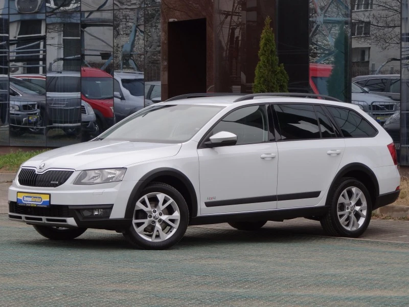 Skoda Octavia Scout 2, 0TDI - 150k.c. / 4x4 / Навигация /Euro 6/, снимка 2 - Автомобили и джипове - 40157178