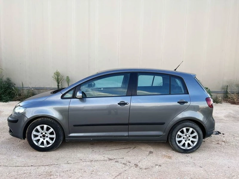 VW Golf Plus 1.9, снимка 2 - Автомобили и джипове - 41798555