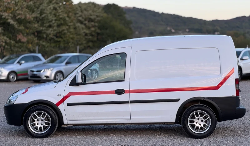 Opel Combo 1.3 CDTi 75к.с * Климатик* * Euro-4* , снимка 7 - Автомобили и джипове - 47388833