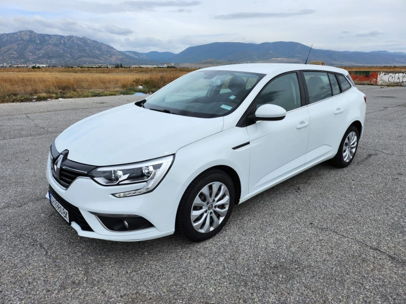 Renault Megane, снимка 8 - Автомобили и джипове - 48128623