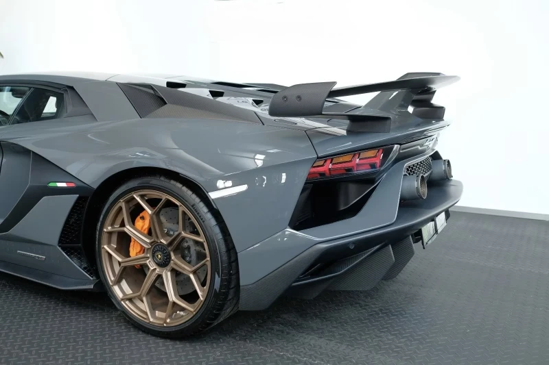 Lamborghini Aventador SVJ, снимка 14 - Автомобили и джипове - 51188656