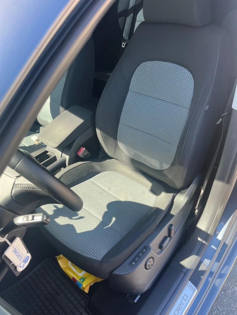 Skoda Superb, снимка 8 - Автомобили и джипове - 51809633