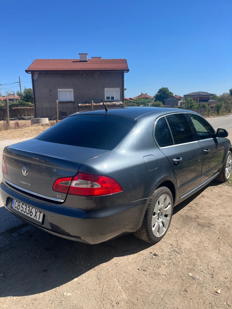 Skoda Superb, снимка 4 - Автомобили и джипове - 51809633