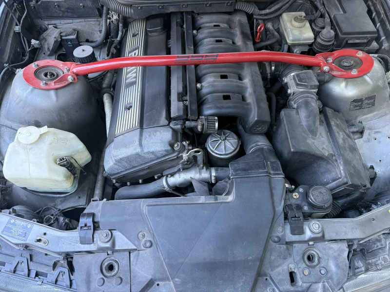 BMW 320, снимка 7 - Автомобили и джипове - 52262284