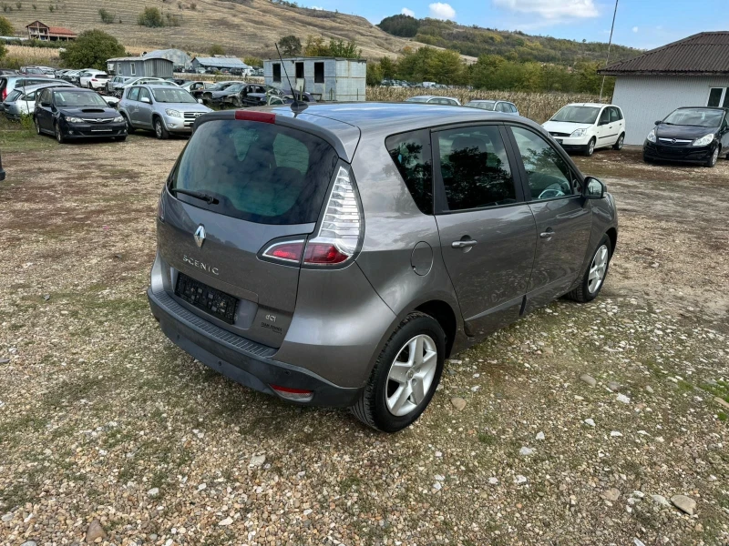 Renault Scenic, снимка 14 - Автомобили и джипове - 52427942