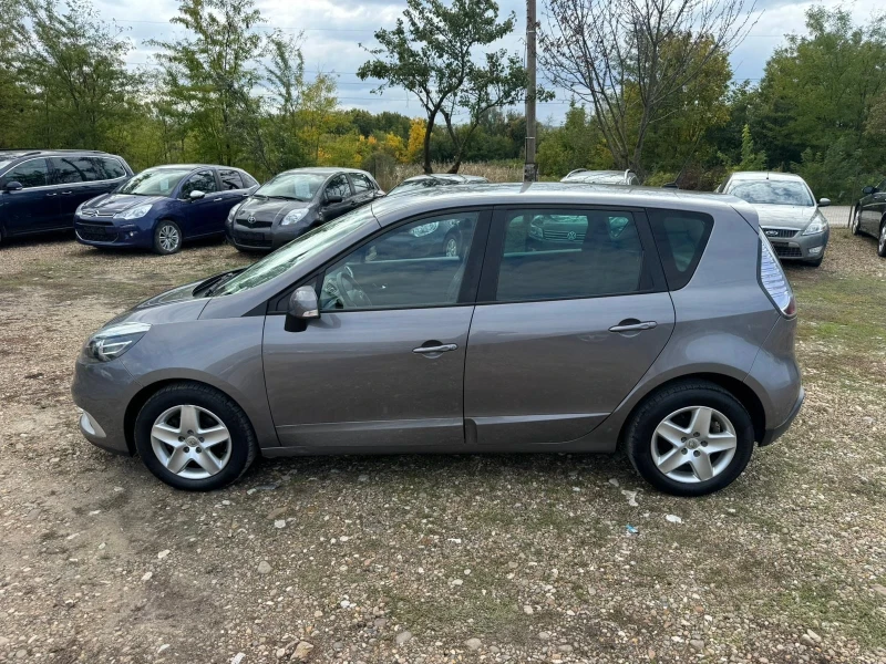 Renault Scenic, снимка 16 - Автомобили и джипове - 52427942