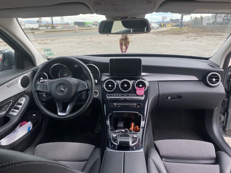 Mercedes-Benz C 220 РЕАЛНИ КМ./4 MATIC/Panorama/Лизинг, снимка 7 - Автомобили и джипове - 53007594