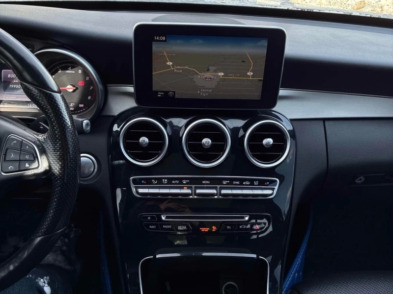 Mercedes-Benz C 300 * CARFAX * ЦЕНА ДО БГ, снимка 9 - Автомобили и джипове - 53165432