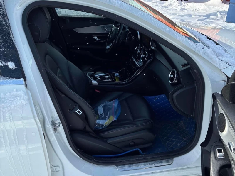 Mercedes-Benz C 300 * CARFAX * ЦЕНА ДО БГ, снимка 10 - Автомобили и джипове - 53165432