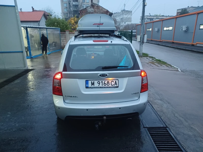 Kia Carens 3, снимка 2 - Автомобили и джипове - 53170825
