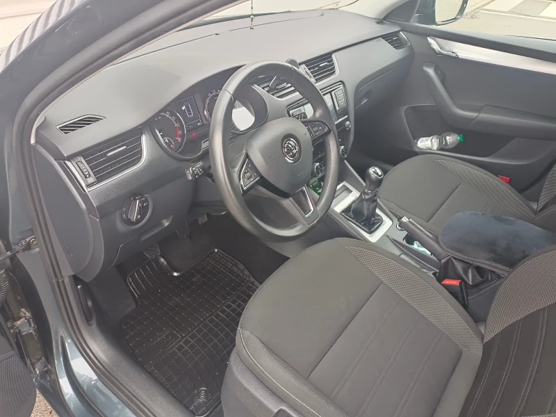 Skoda Octavia, снимка 11 - Автомобили и джипове - 53509179