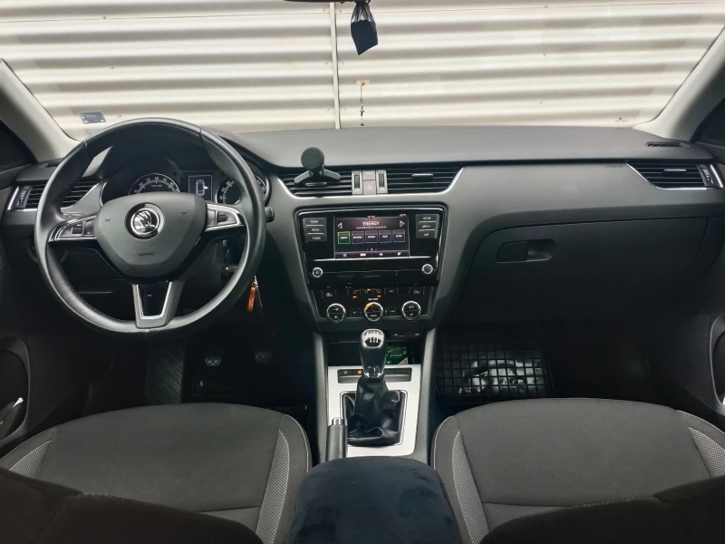 Skoda Octavia, снимка 10 - Автомобили и джипове - 53509179