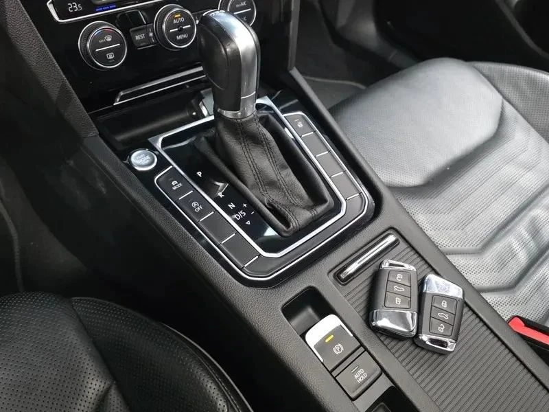 VW Arteon, снимка 9 - Автомобили и джипове - 56688118