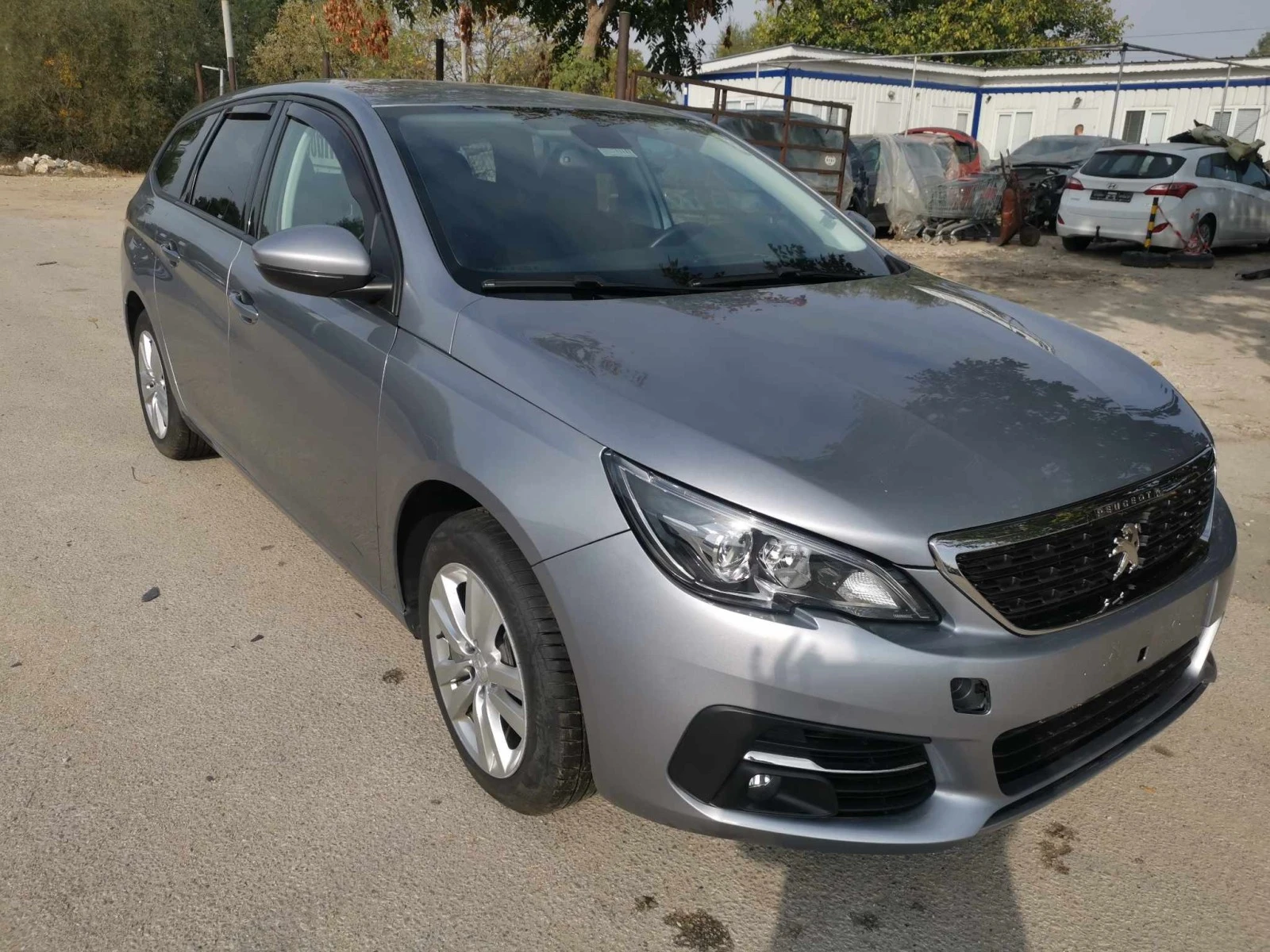 Peugeot 308 1.5BlueHDi - изображение 2