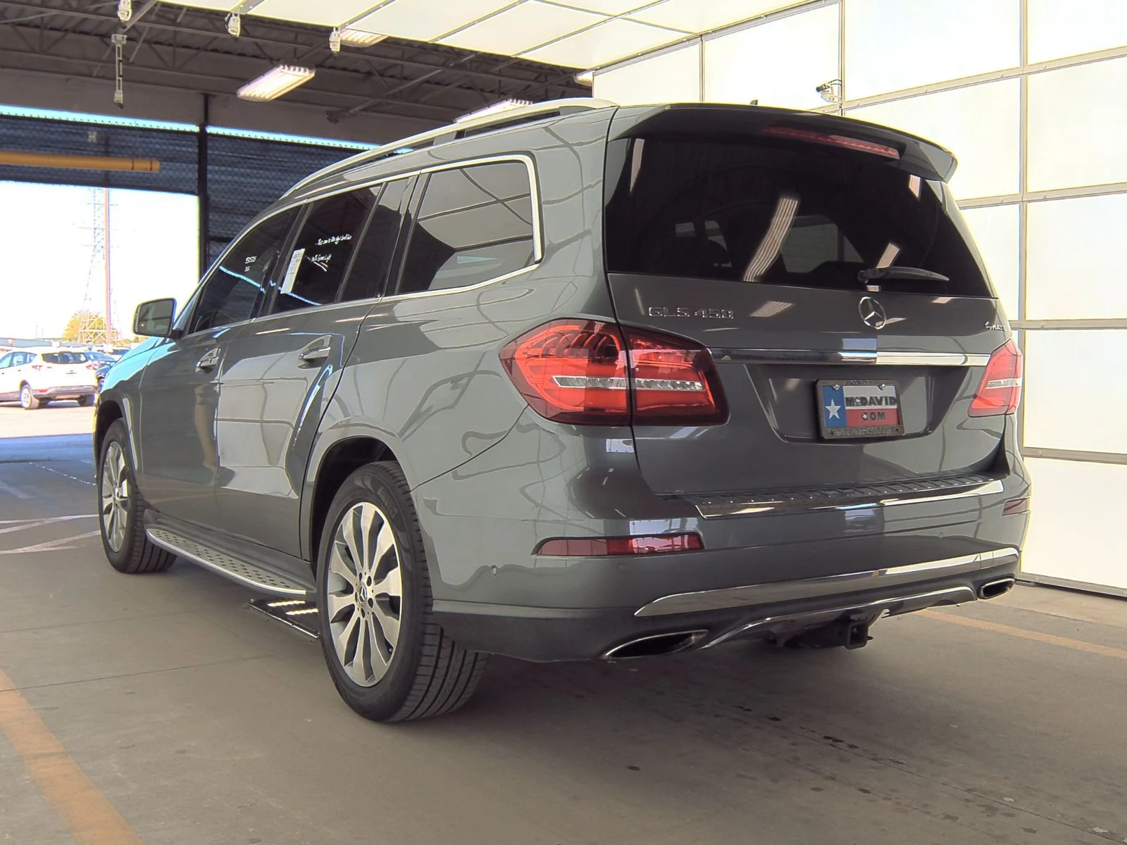 Mercedes-Benz GLS 450 4MATIC* HARMAN* CARPLAY* KEYLESS GO* PODGREV*  - изображение 8