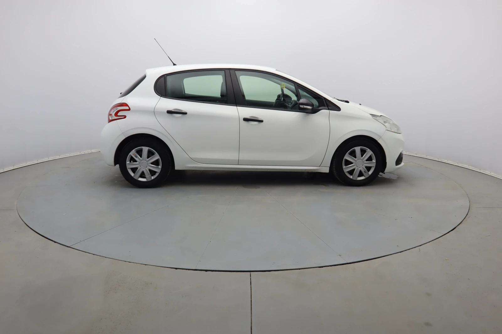 Peugeot 208 1.6 | Mobile.bg — изображение 7