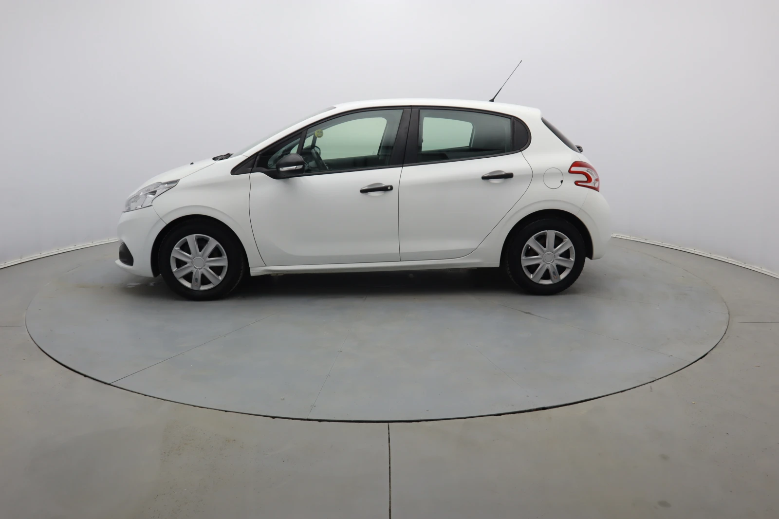 Peugeot 208 1.6 | Mobile.bg — изображение 8