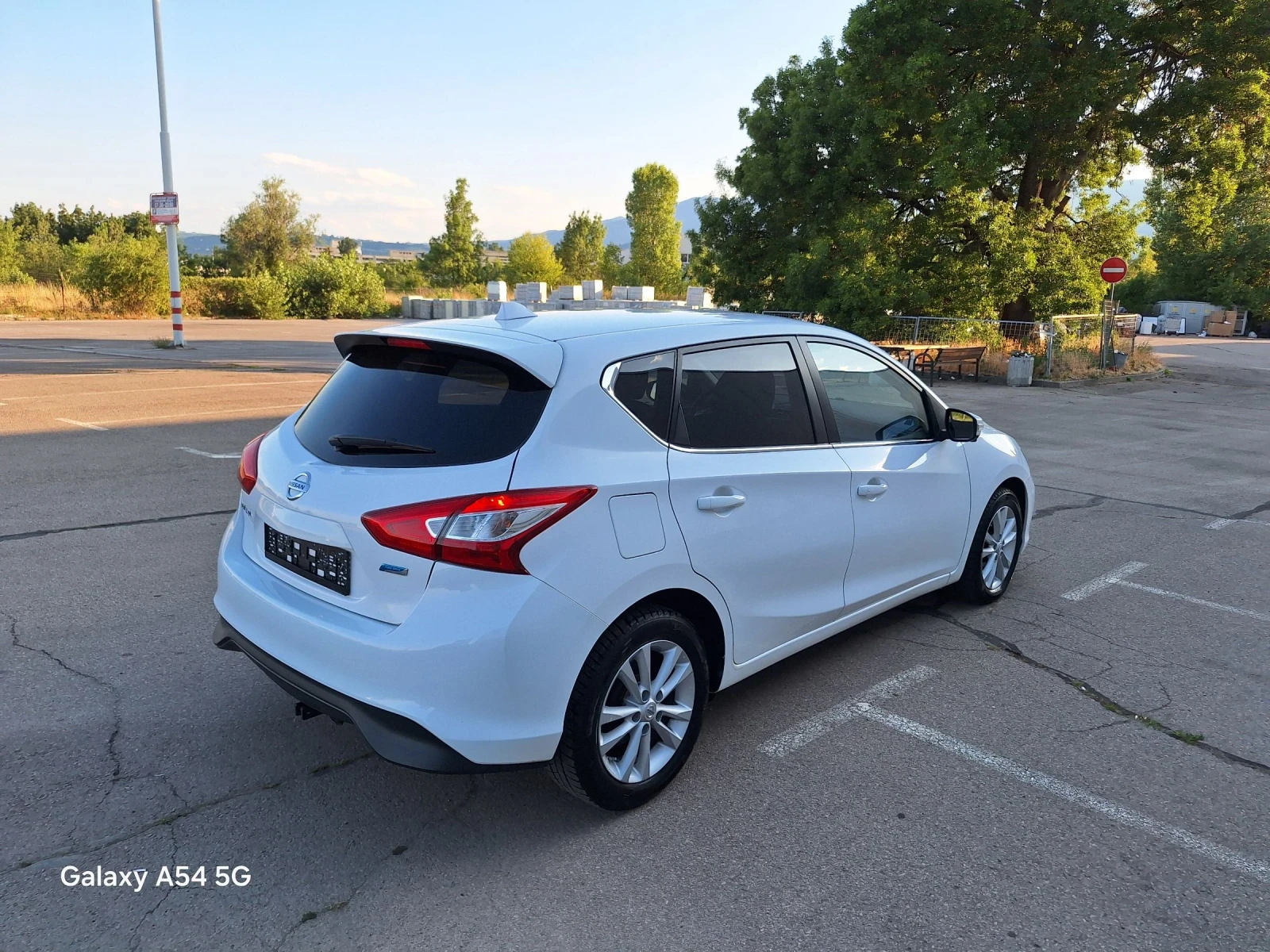 Nissan Pulsar 1.5-110кс.НАВИ-ПРЕДНА И ЗАДНА КАМЕРА-ДИСТРОНИК - изображение 3