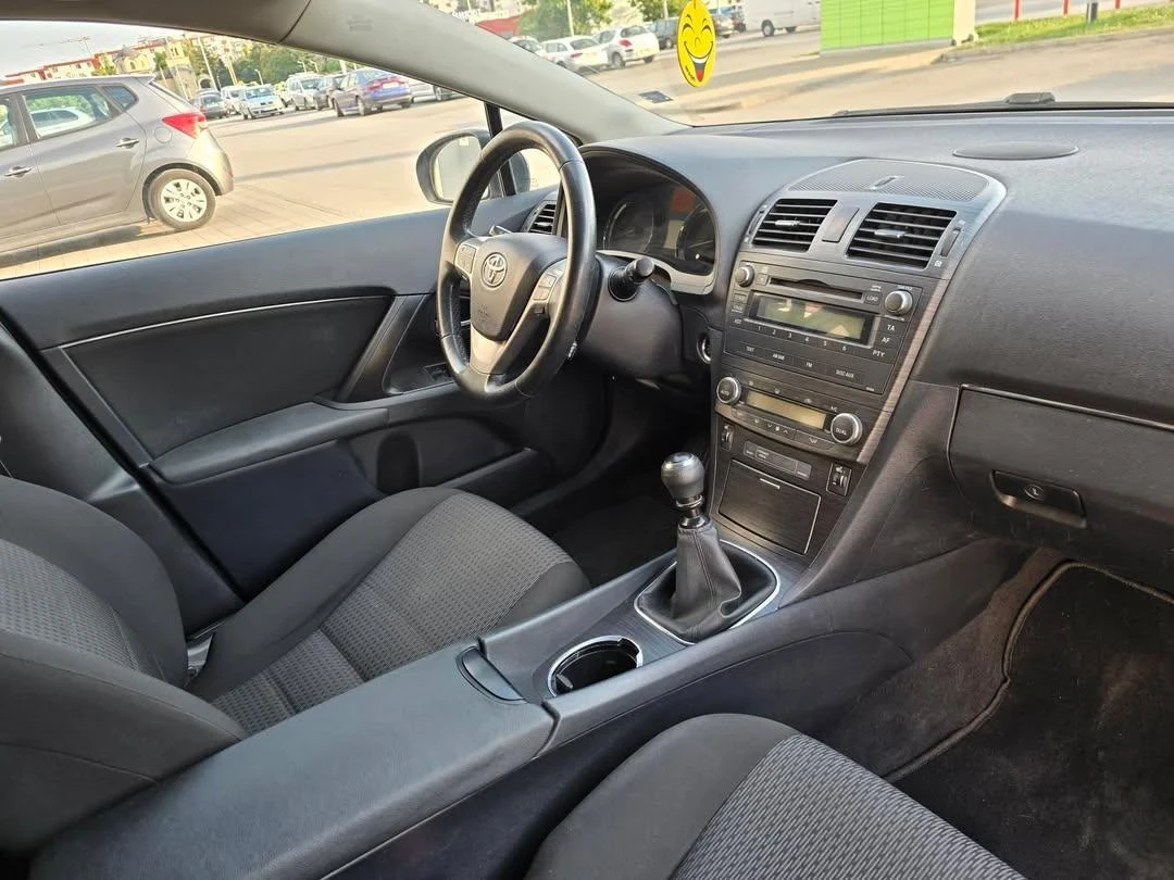 Toyota Avensis 2.2 D4-D 150кс, Keyless, Executive - изображение 8