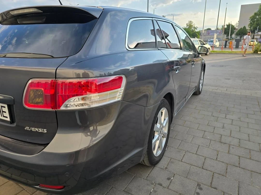 Toyota Avensis 2.2 D4-D 150кс, Keyless, Executive - изображение 5