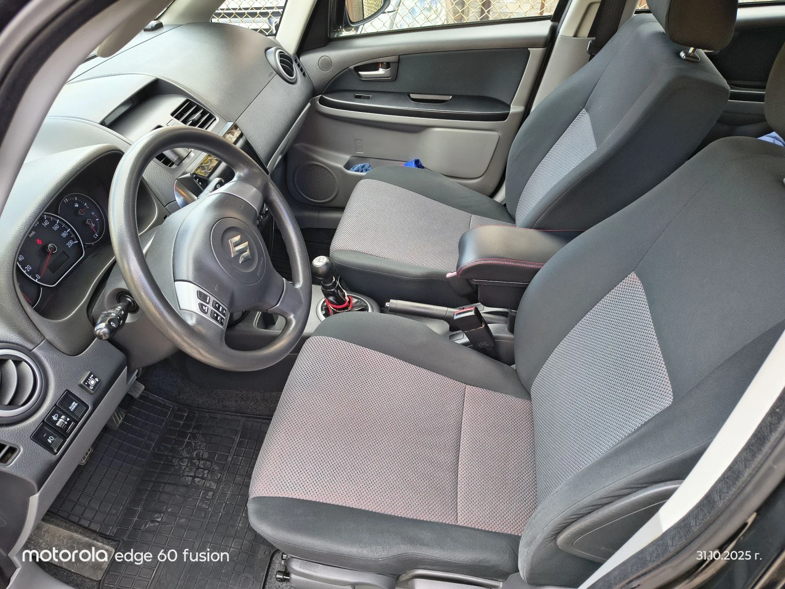 Suzuki SX4 1.6i 107к.с - изображение 7